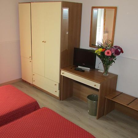 Hotel Johnny Milaan Buitenkant foto