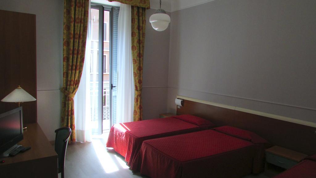 Hotel Johnny Milaan Buitenkant foto