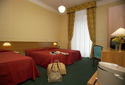 Hotel Johnny Milaan Buitenkant foto